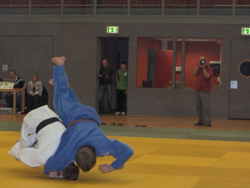 Tom Storim ohne Chance gegen Markus Leib. img